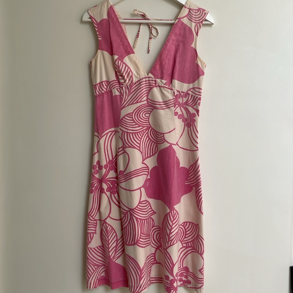 French Connection Bold Pink Floral Graphic Dress. Size 4